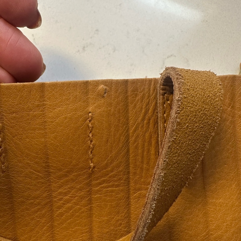 Madewell The Mini Transport Crossbody:
Bubble Pleat Edition - Picture 7 of 7